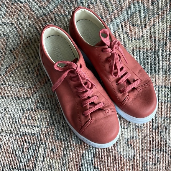 🆕 Camper Runner Up Sneaker - Picture 2 of 7